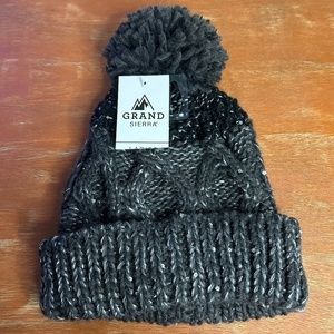 Grand Sierra Ladies One Size Fits Most New With Tags Gray Pom Pom Beanie (1351)